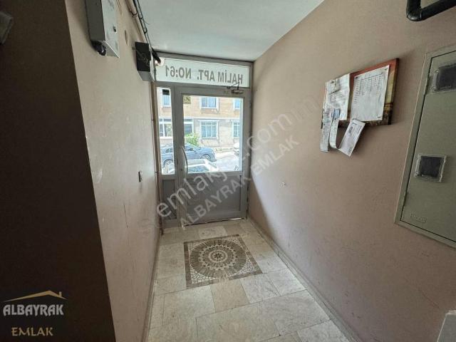 Albayrak Emlaktan Metro Yakın 2+1 Yüksek Giriş Daire