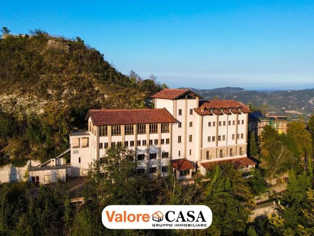 Albergo in vendita a Acqui Terme