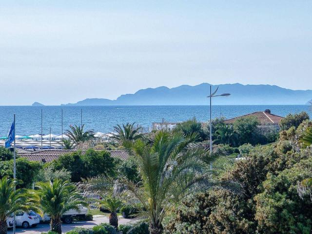 Albergo in vendita a Camaiore