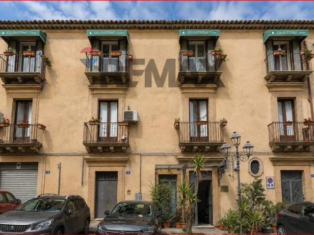 Albergo in vendita a Caltagirone