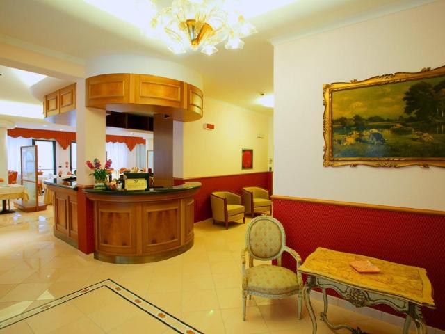 Albergo in vendita a Castel San Pietro Terme