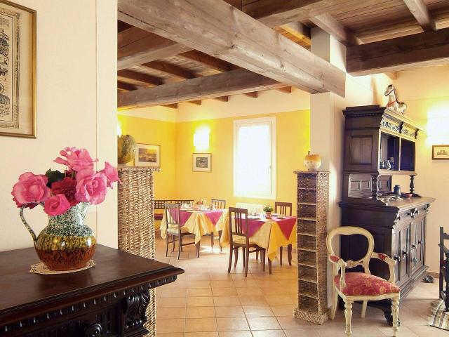 Albergo in vendita a Ferrara