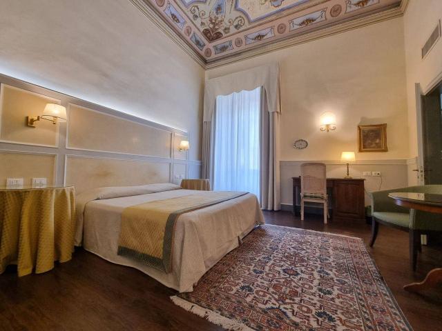Esercizio commerciale in vendita a Firenze