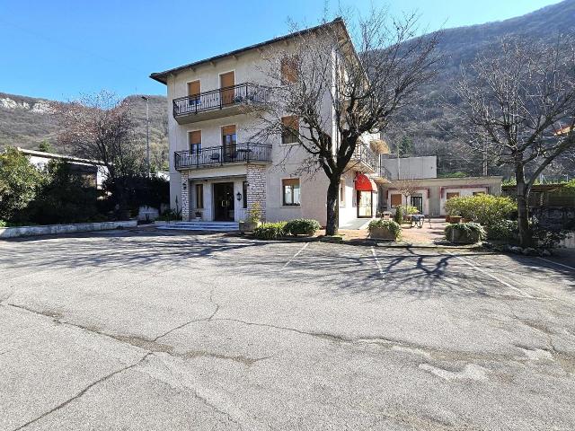 Albergo in vendita a Grezzana