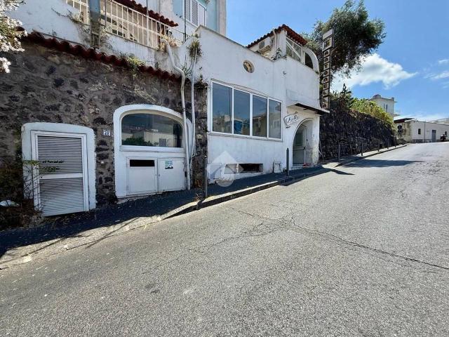 Albergo in vendita a Ischia