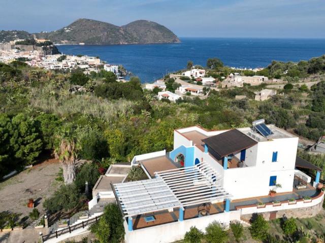 Albergo in vendita a Lipari