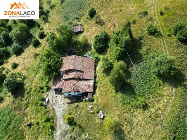 Albergo in vendita a Marone