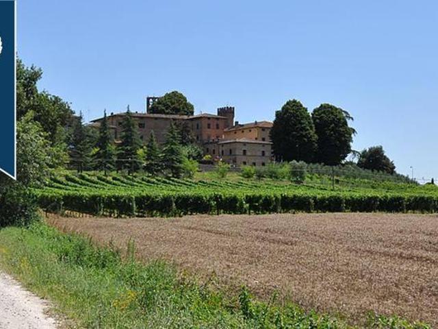 Albergo in vendita a Monteroni D'Arbia
