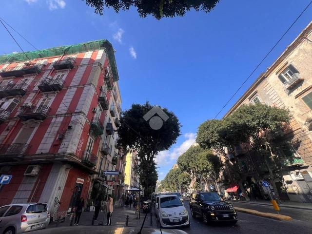 Albergo in vendita a Napoli