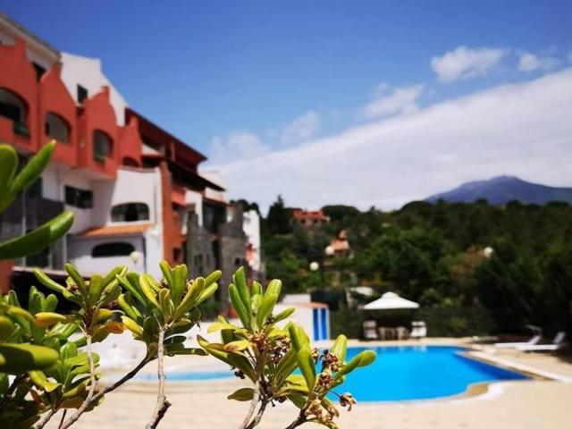 Albergo in vendita a Nicolosi