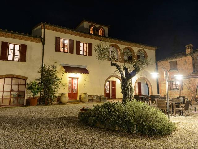 ALBERGO in VENDITA a SINALUNGA Sinalunga