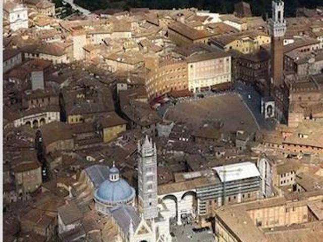Albergo in vendita a Siena