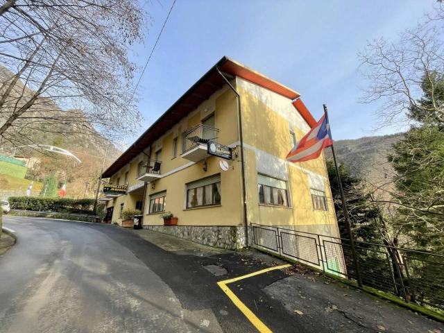 Albergo in vendita a Stazzema