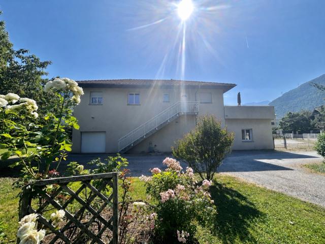 Albertville 73 Maison 232 m2 Terrain 1740 m2 232m² Albertville