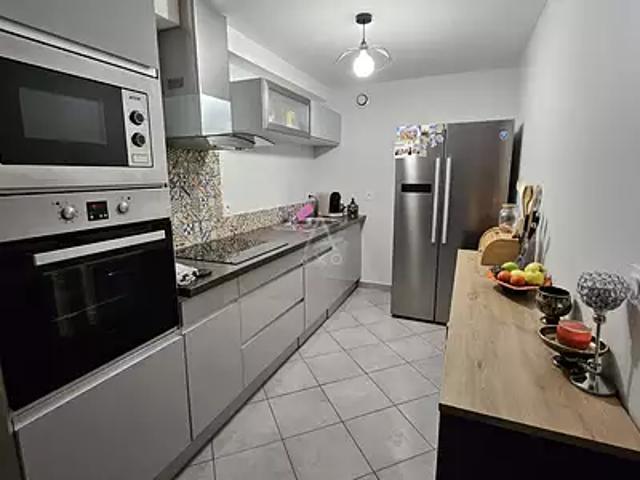 Albertville 73200 Achat / Vente appartement 3 pièces t3 au dernier étage balcon