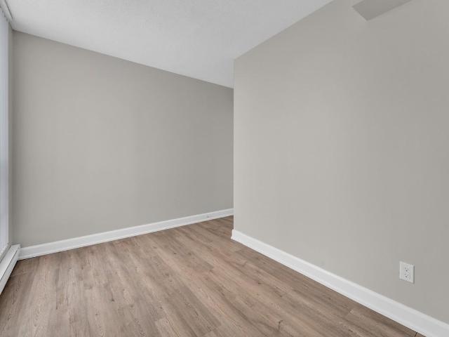 Albert Park Apartments 1 Bedroom Apartment for Rent at 95 95, 97 & 99 Sidney St Belleville, ON K8P 4Y1 West Belleville