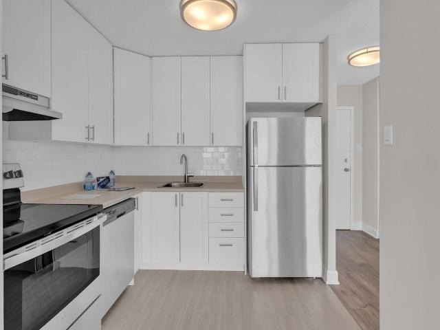 Albert Park Apartments 2 Bedroom Apartment for Rent at 95 95, 97 & 99 Sidney St Belleville, ON K8P 4Y1 West Belleville