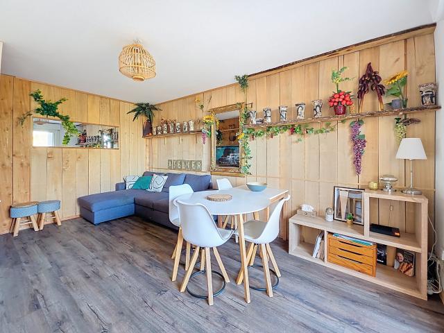 ALBI MADELEINE, APPARTEMENT T2 ATYPIQUE AVEC TERRASSE et EMPLACEMENT DE STATIONNEMENT