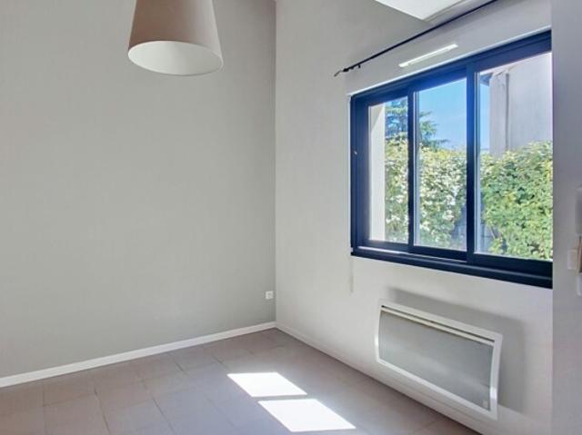 ALBI Appartement T1 BIS avec terrasse résidence sécurisée