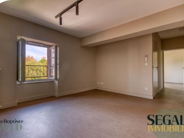 ALBI – APPARTEMENT T2 PMR AVEC ASCENSEUR, STATIONNEMENT ET PARC