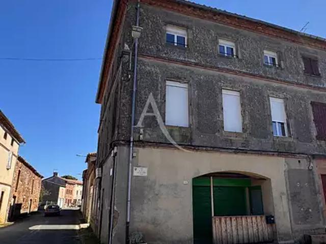 Albi 81000 Achat / Vente immeuble au dernier étage cave