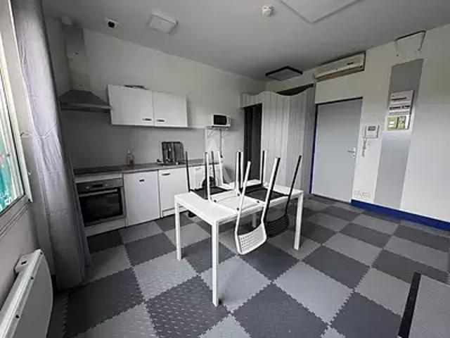 Albi 81000 Location appartement 1 pièce t1 au dernier étage