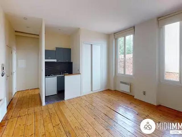 Albi 81000 Location appartement 1 pièce t1 au dernier étage