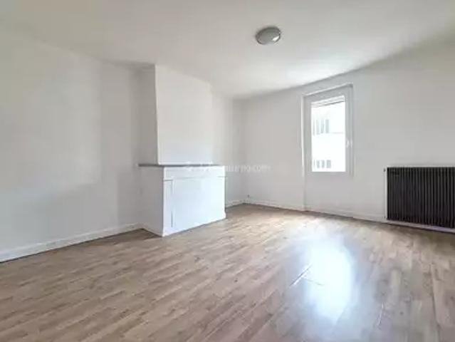 Albi 81000 Location appartement 2 pièces t2 au dernier étage