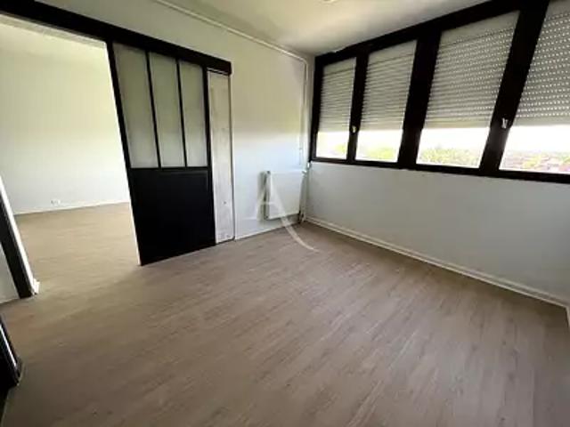 Albi 81000 Location appartement 2 pièces t2 au dernier étage cave