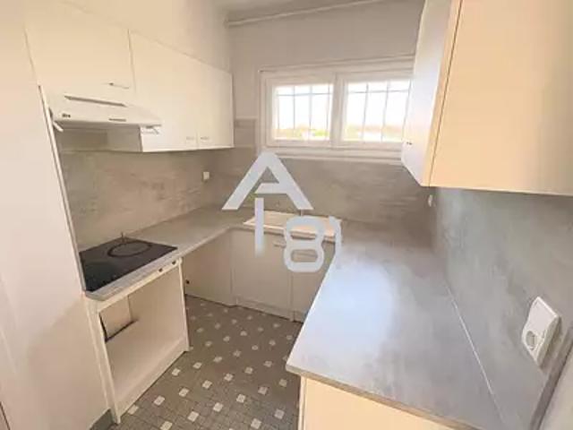 Albi 81000 Location appartement 4 pièces t4 au dernier étage