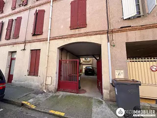 Albi 81000 Location parking