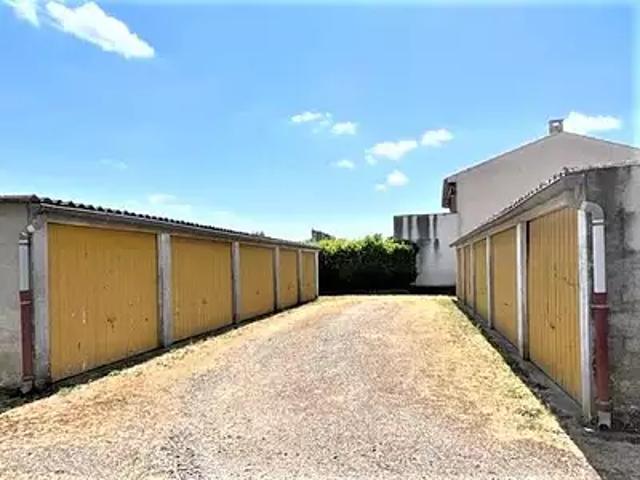 Albi 81000 Location parking