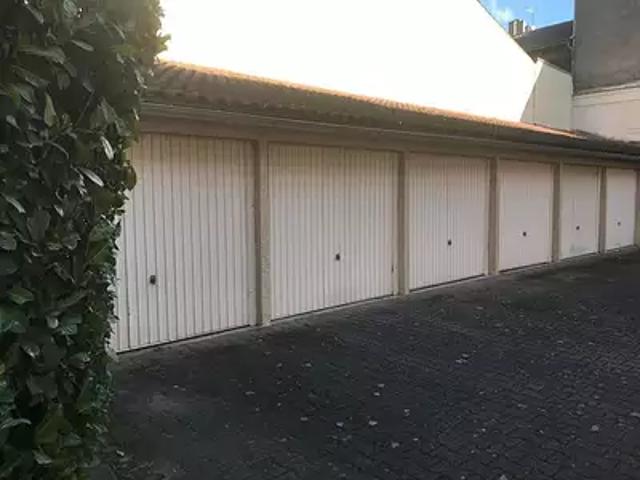 Albi 81000 Location parking