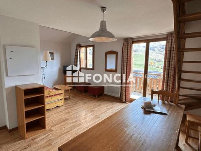 ALBIEZ MONTRONS Spacieux duplex 62 m²exposé Sud –