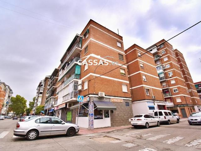ALCALA DE HENARES Piso de 3 habitaciones, 2 baños y terraza. 4º Planta sin ascensor