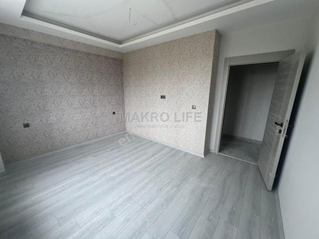 Aldındağ Karşısı Kutu Gibi 2+1 Daire