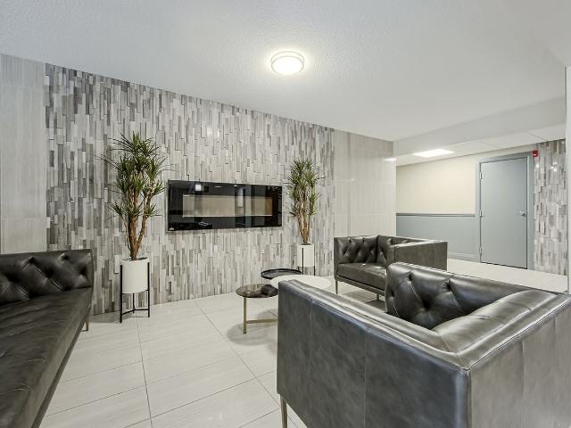 Aldershot Apartments 3 Bedroom Apartment for Rent at 950 Warwick Crt, Burlington, ON L7T 3Z5 Aldershot South