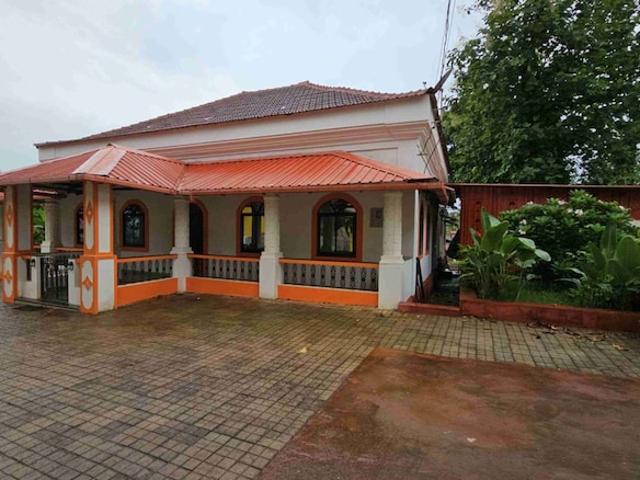 Aldona, Goa North 5 Bedroom 275 Sq. Mt. Villa in Aldona Goa Listing ID: #10056