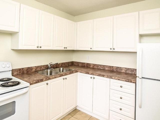 Alexandrian Apartments 1 Bedroom Apartment for Rent at 53 Water St N, Kitchener, ON N2H 5A7 City Commercial Core