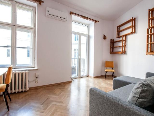 Aleja 3 Maja 21 m², Warszawa