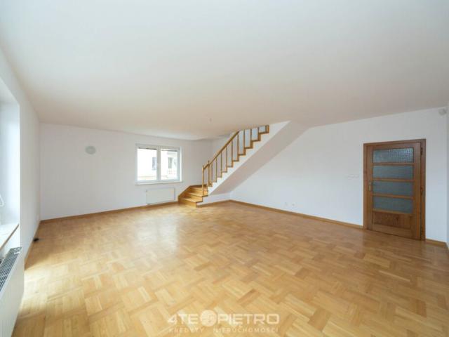 Aleja Jana Pawła II 397,15 m², Łęczna
