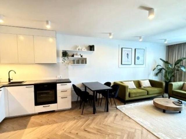 Aleja Jana Pawła II 39 m², Warszawa