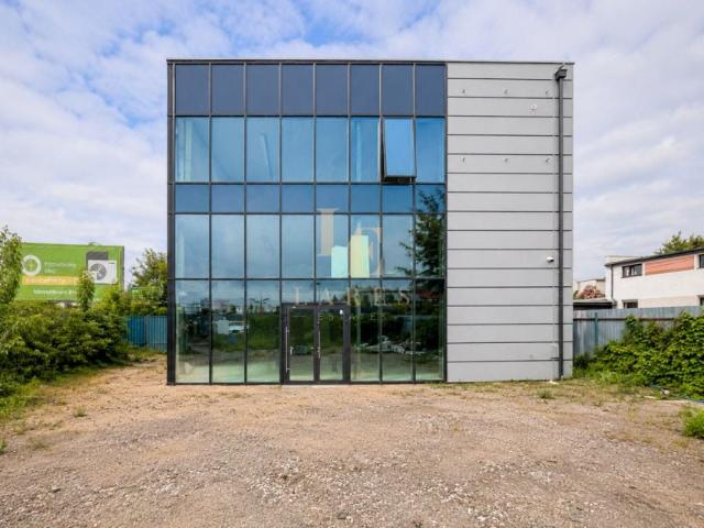 Aleja Krakowska 276 m², Warszawa