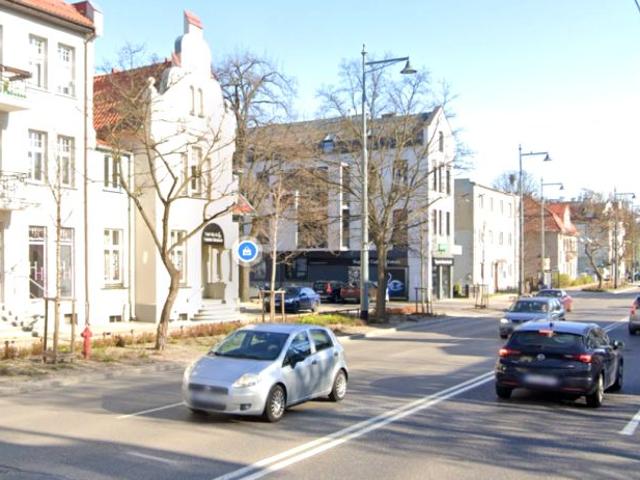 Aleja Niepodległości 727 100 m², Sopot