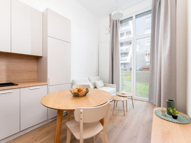 Aleja Pokoju 83F 2 pokojowe, ogródek, wysoki standard
