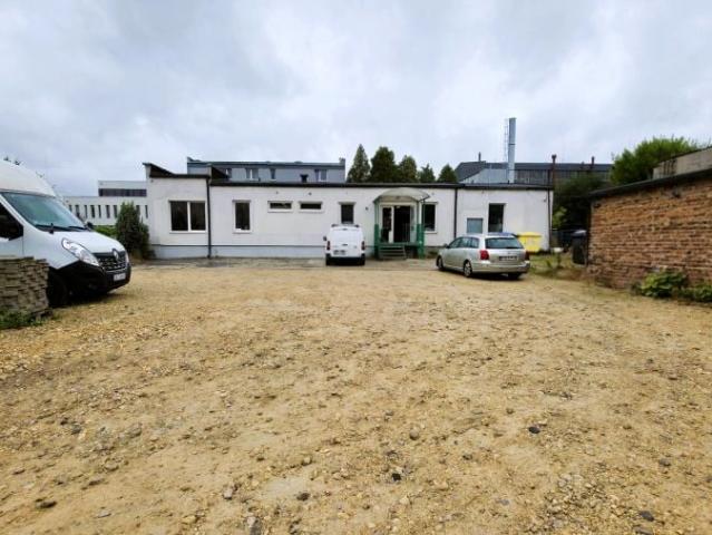 Aleje 1 828 m², Dąbrowa Górnicza