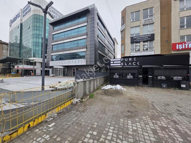 Alemdağ Caddesi Medipol Hastanesi Yanı Devren Kiralık