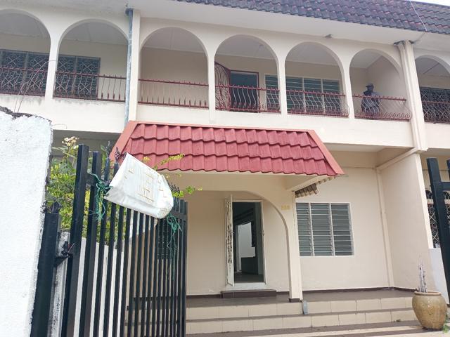 Alert House for sale in taman cermai jaya seremban