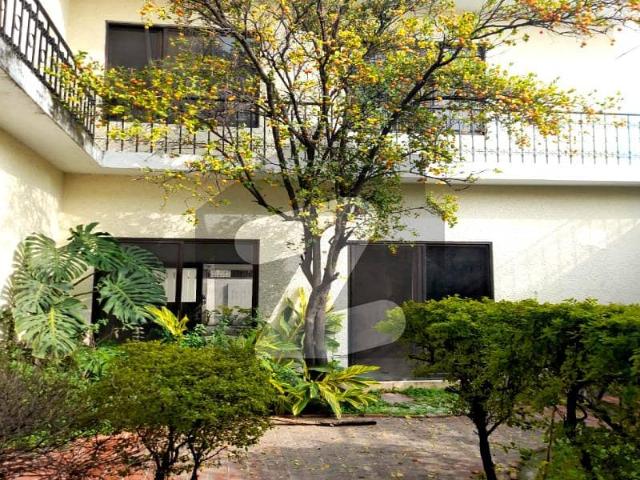 Alert! Investor Priced, Standard One Kanal Old Corner House