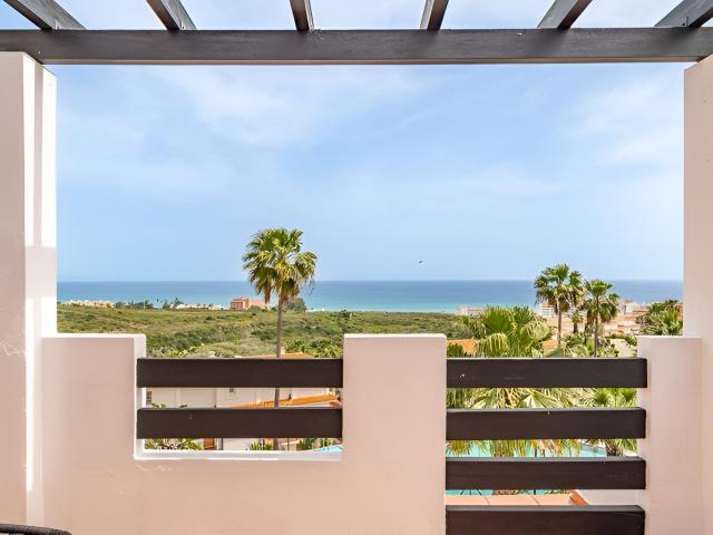 ¡Alerta de Bajada de Precio! De 450.000 € → 399.000 € ¡Ahor. 125m² Manilva
